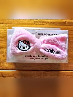 NEW! The Crème Shop Hello Kitty Perfect Pink Plush Spa Headyband